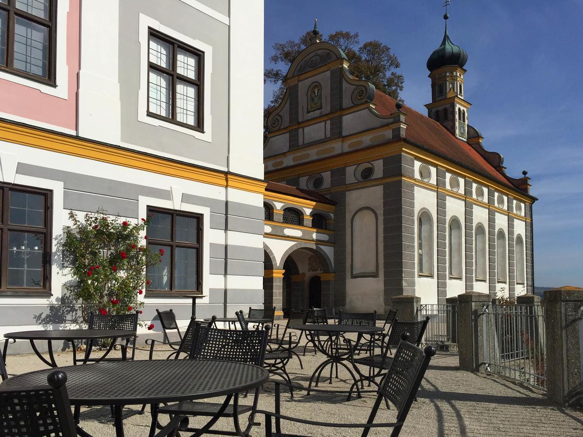 Hotel Schloss Leitheim Exterior foto