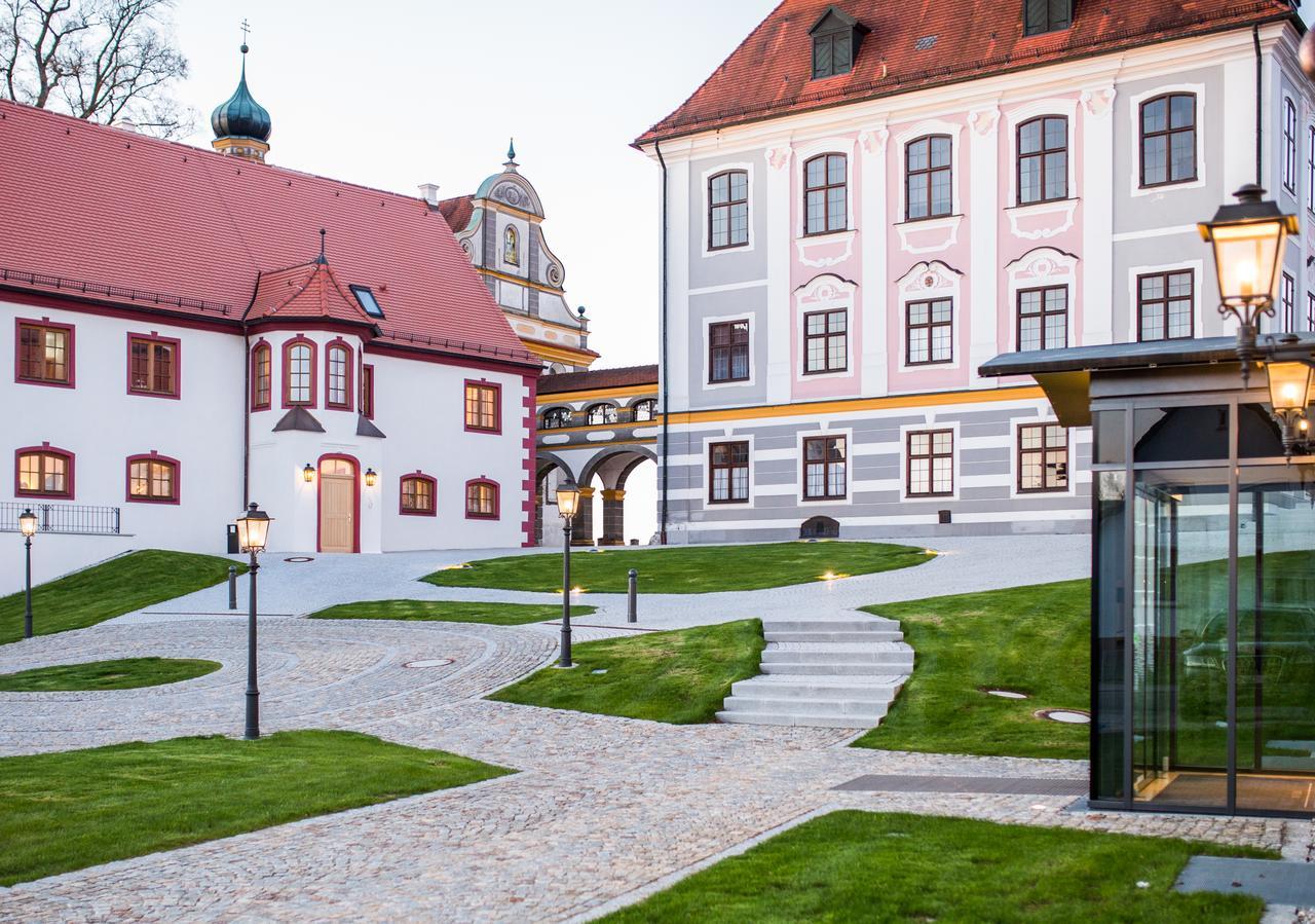 Hotel Schloss Leitheim Exterior foto